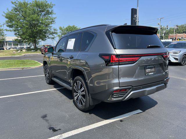 Certified 2024 Lexus LX 600 4WD w/ Appearance Package image 5