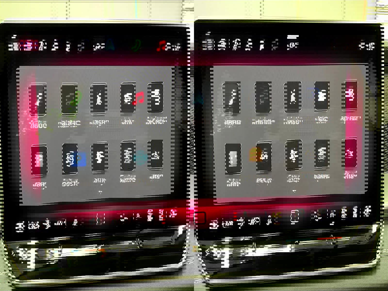 Used 2025 Volkswagen Tiguan SE w/ Panoramic Sunroof Package image 35