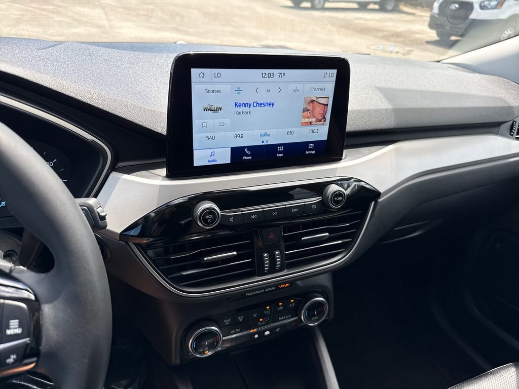 Used 2022 Ford Escape SEL FWD image 20