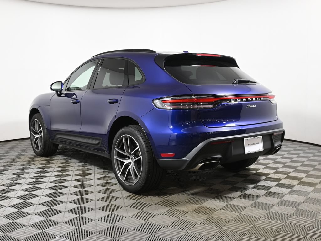 Used 2026 Porsche Macan AWD/4WD image 3