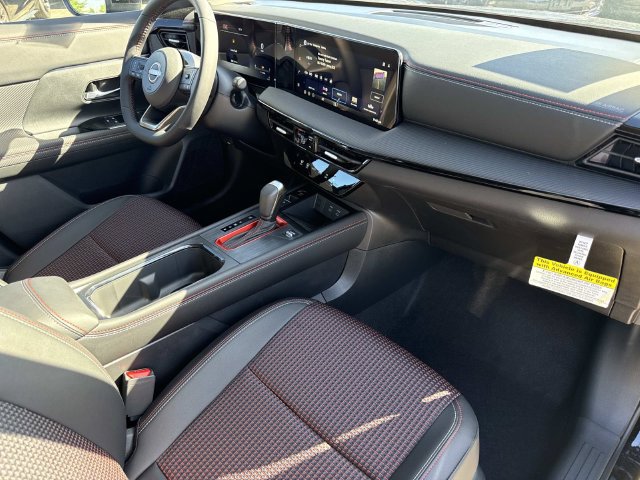 New 2027 Nissan Kicks SR FWD image 15