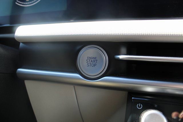 Used 2025 Hyundai Tucson SEL image 17