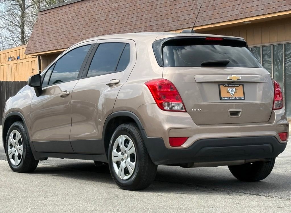 Used 2018 Chevrolet Trax LS image 3