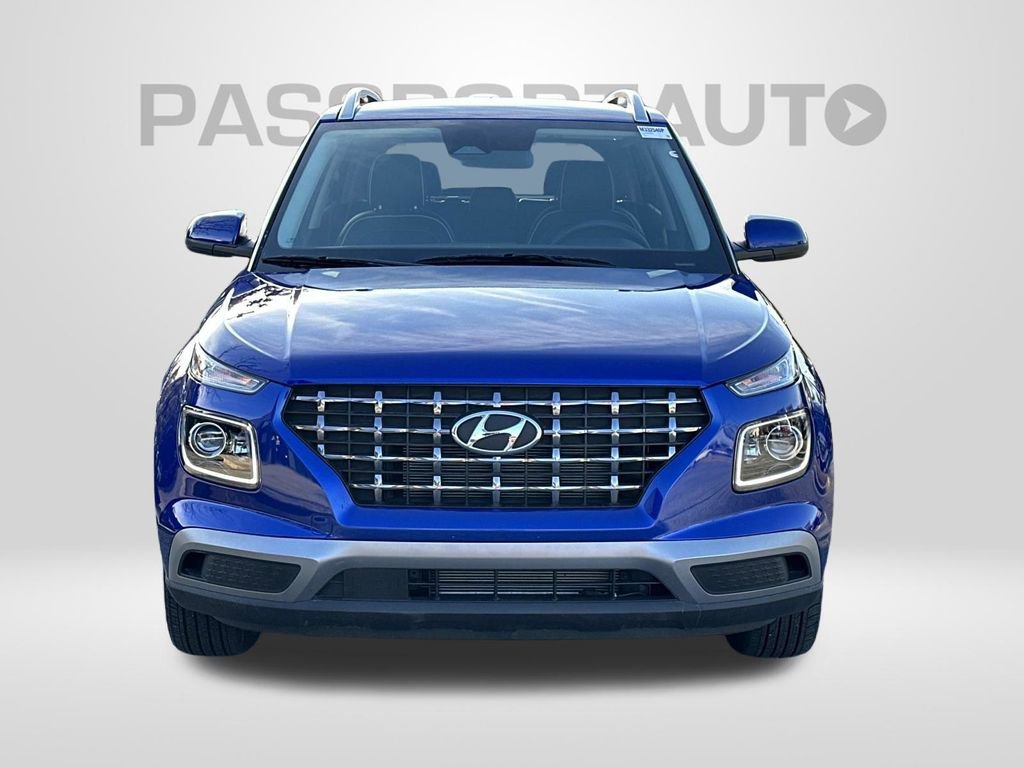 Used 2024 Hyundai Venue Limited image 7