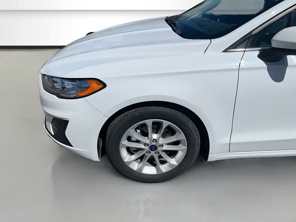 Used 2019 Ford Fusion SE FWD image 28