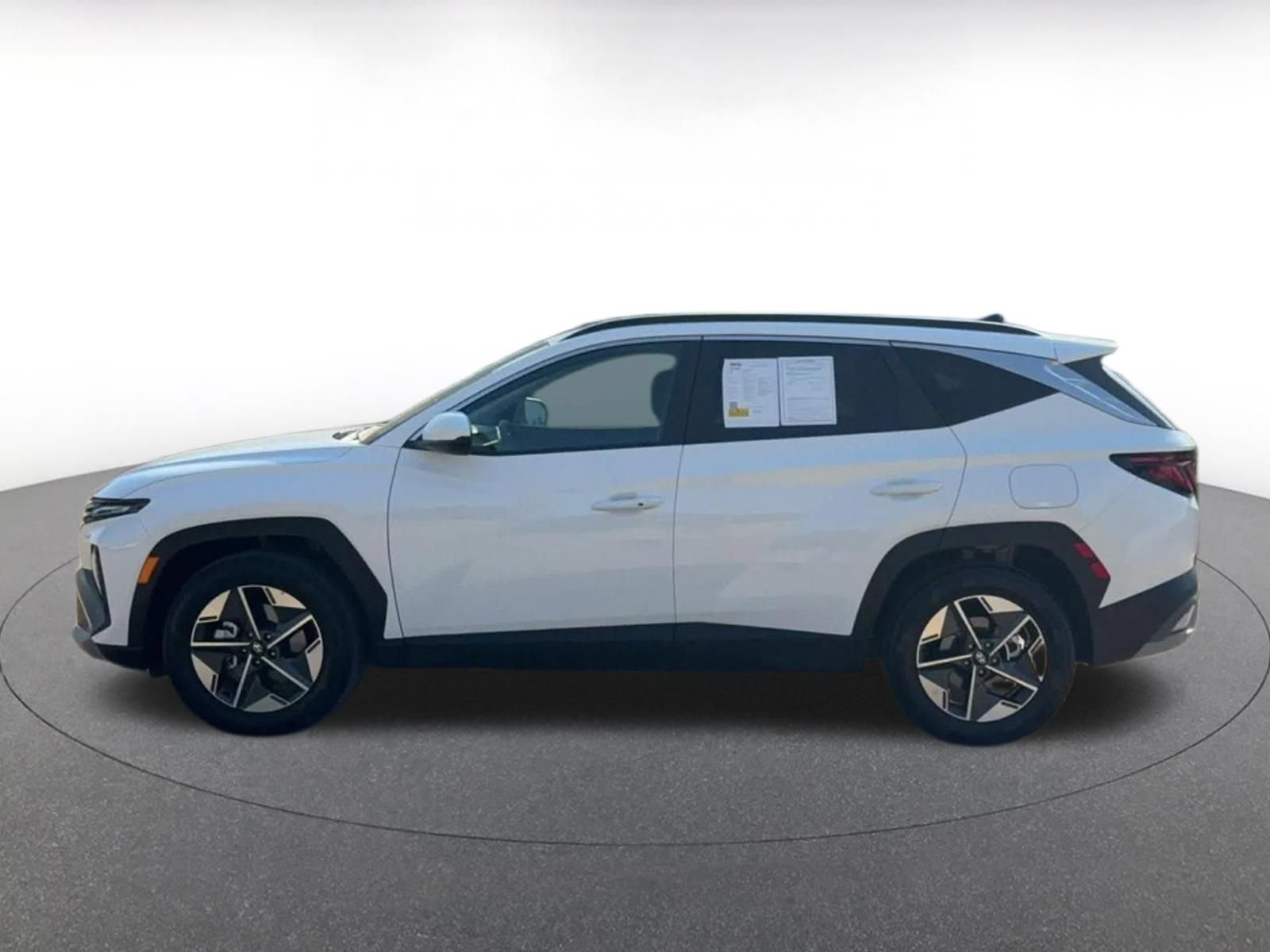Used 2026 Hyundai Tucson SEL Plus FWD image 8