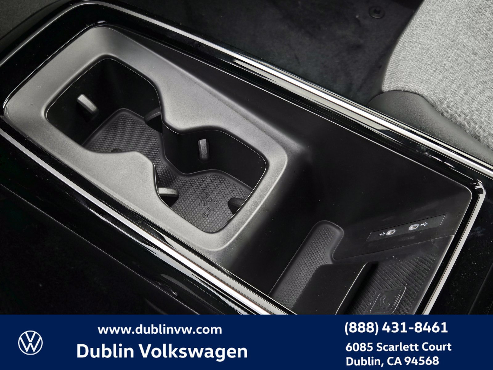 New 2026 Volkswagen ID.4 Pro RWD image 14