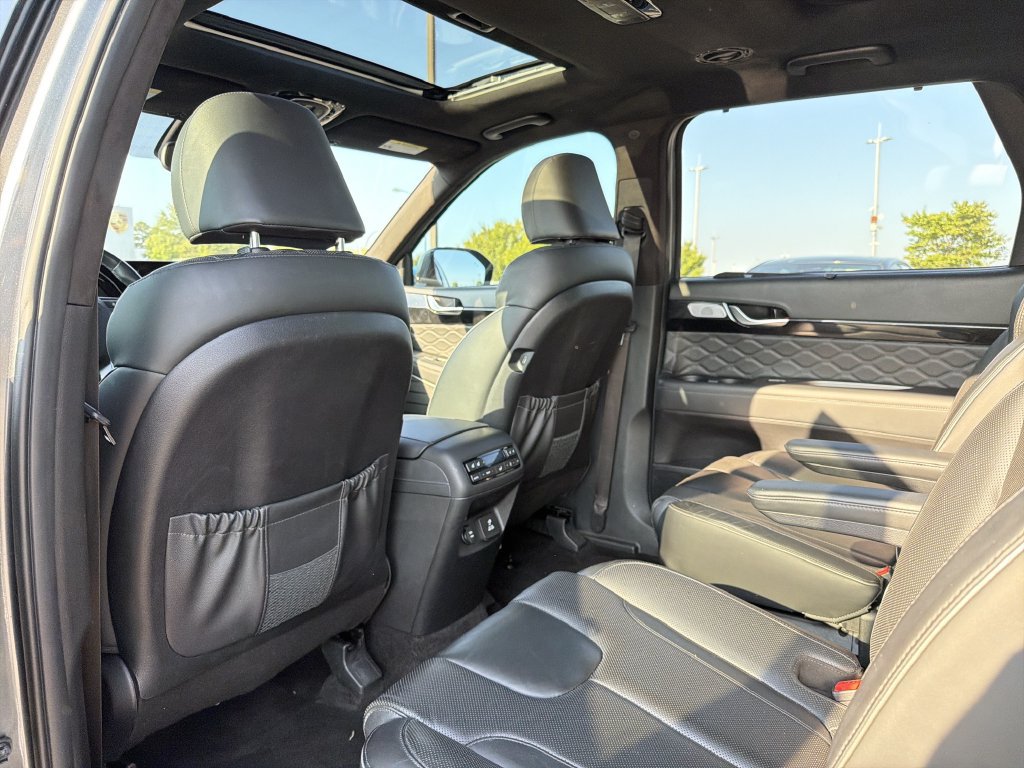 Used 2022 Hyundai Palisade Calligraphy FWD image 12