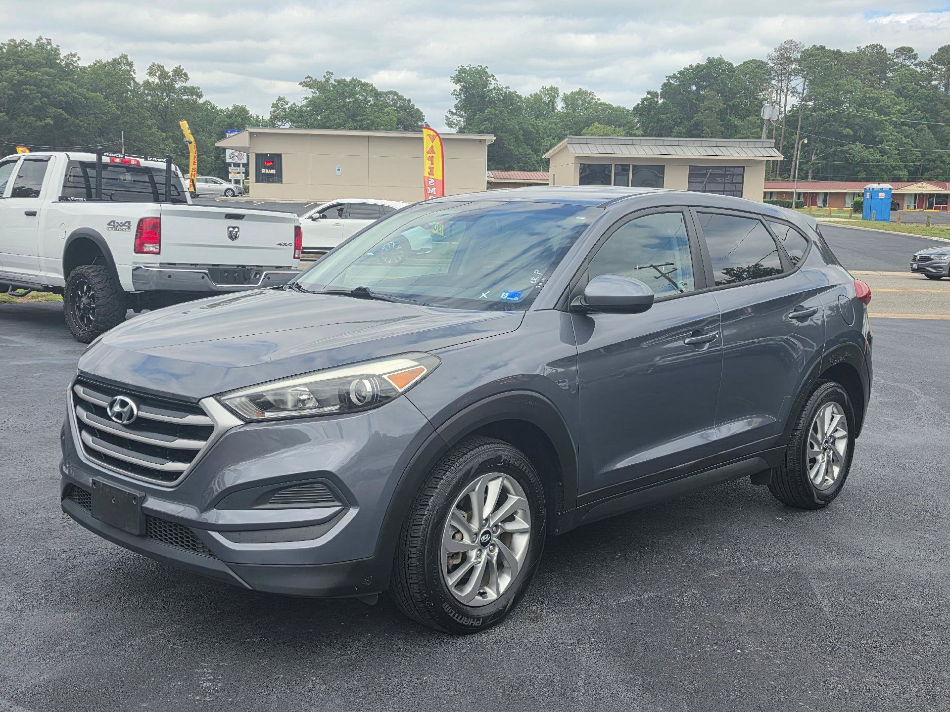 Used 2017 Hyundai Tucson SE FWD image 1