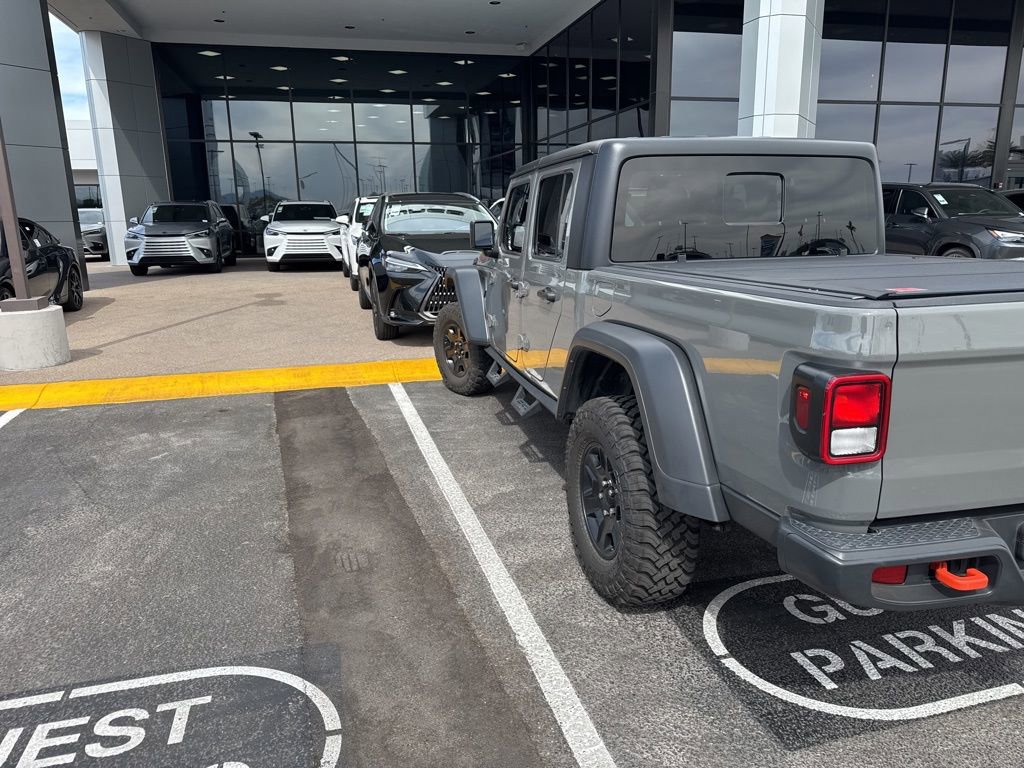 Used 2023 Jeep Gladiator Mojave w/ Trailer Tow Package AWD/4WD image 4