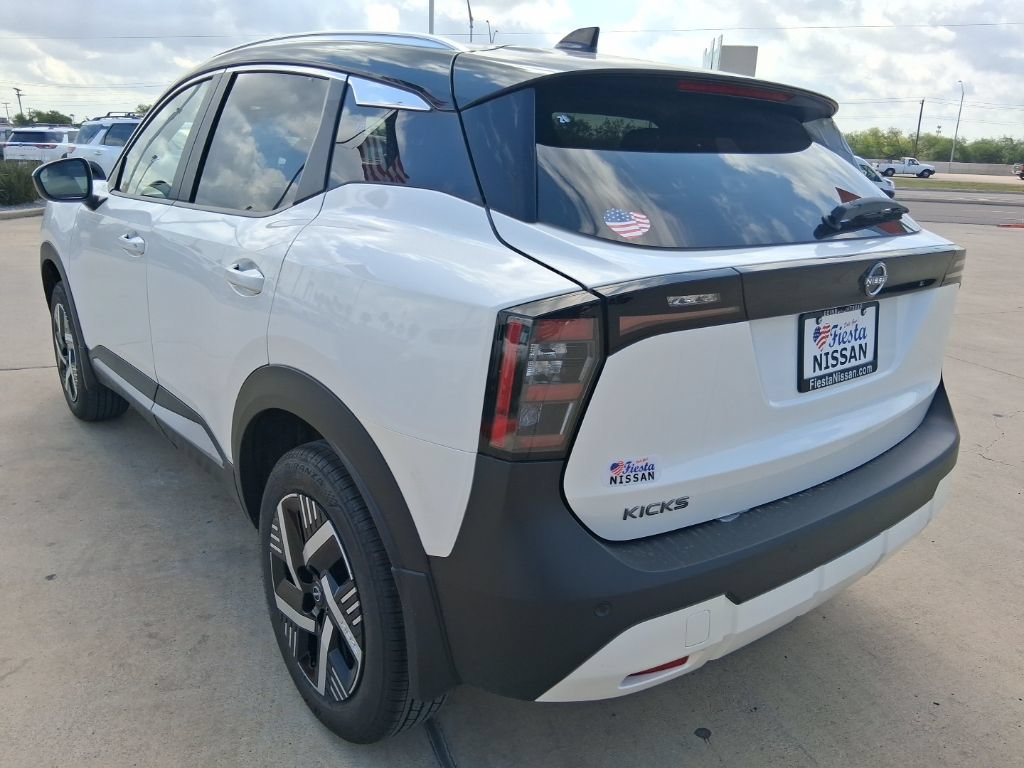 New 2026 Nissan Kicks SV w/ SV Premium Package FWD image 5