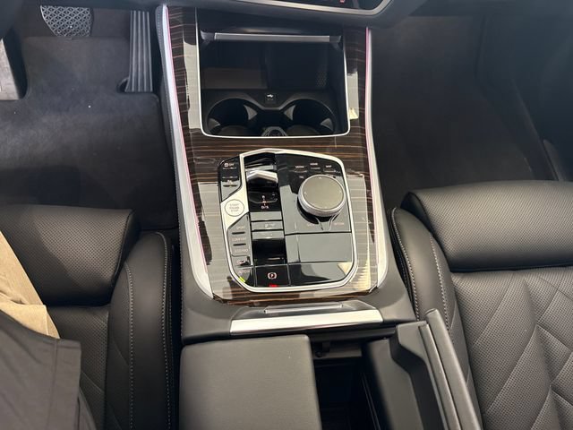 Used 2026 BMW X5 xDrive40i AWD/4WD image 17