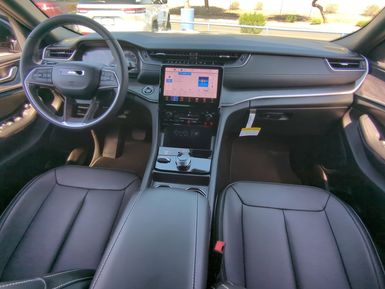 New 2025 Jeep Grand Cherokee Limited w/ Trailer Tow Package image 20