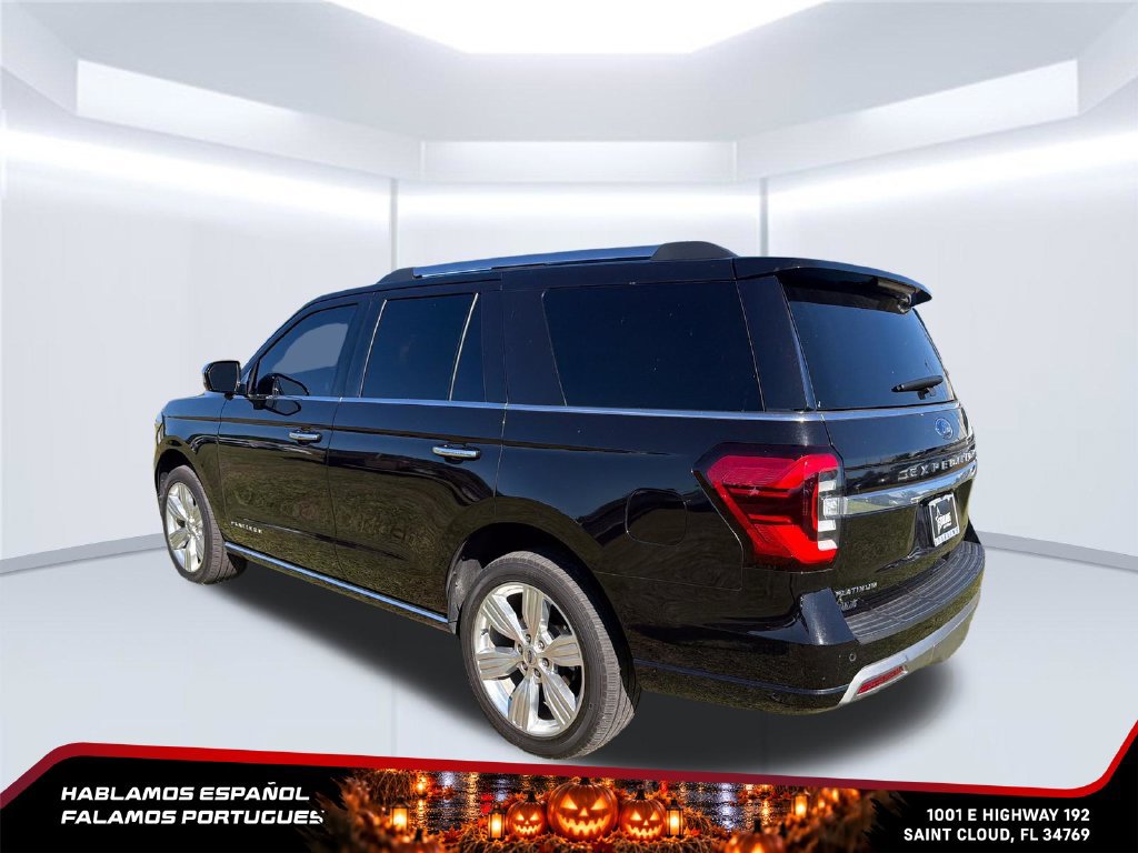 Used 2024 Ford Expedition Platinum RWD image 3