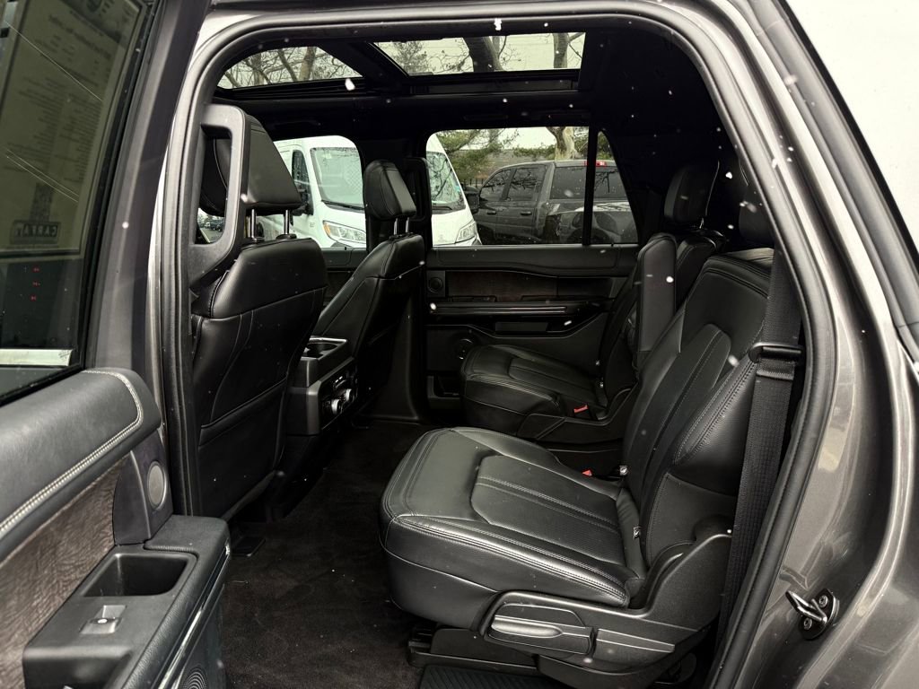 Used 2021 Ford Expedition Max Limited image 15