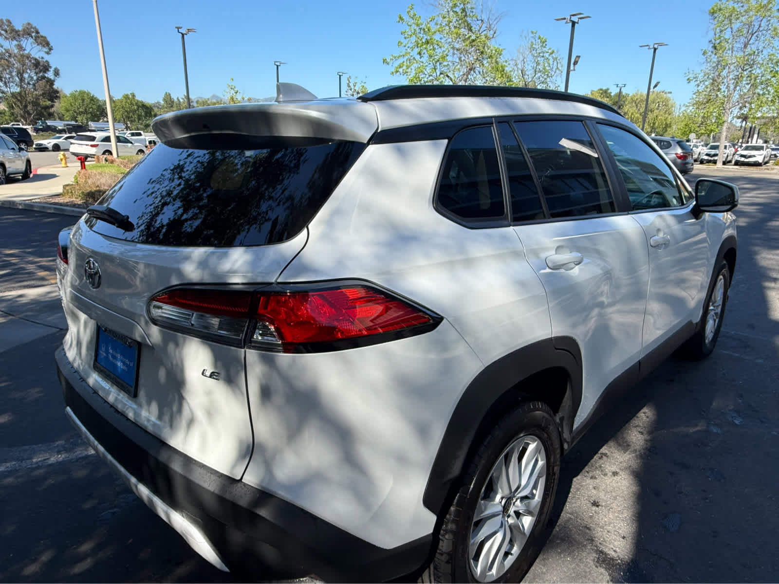 Used 2022 Toyota Corolla Cross LE w/ Moonroof Package image 6