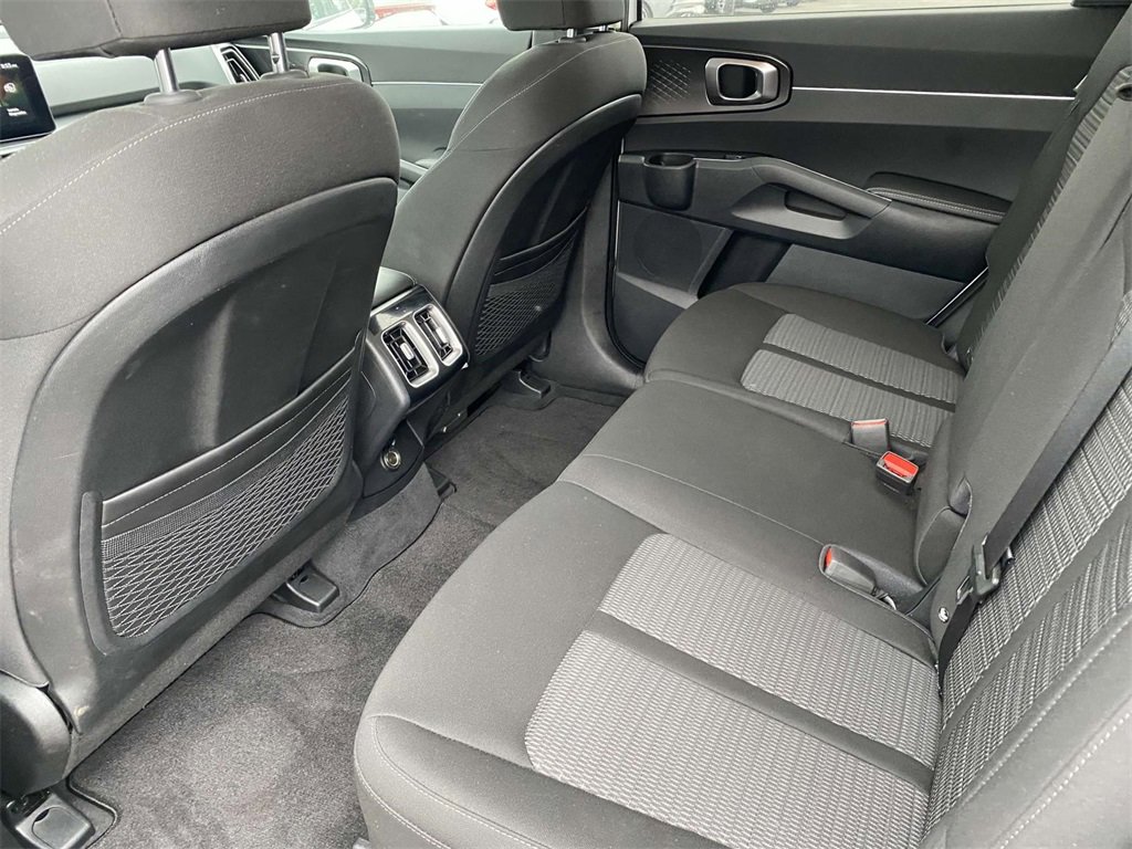 New 2024 Kia Sorento LX image 10
