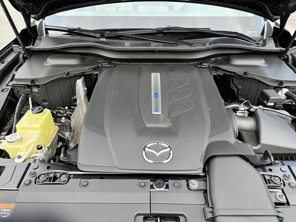 Certified 2024 MAZDA CX-90 Plug-In Hybrid w/ Preferred AWD/4WD image 31