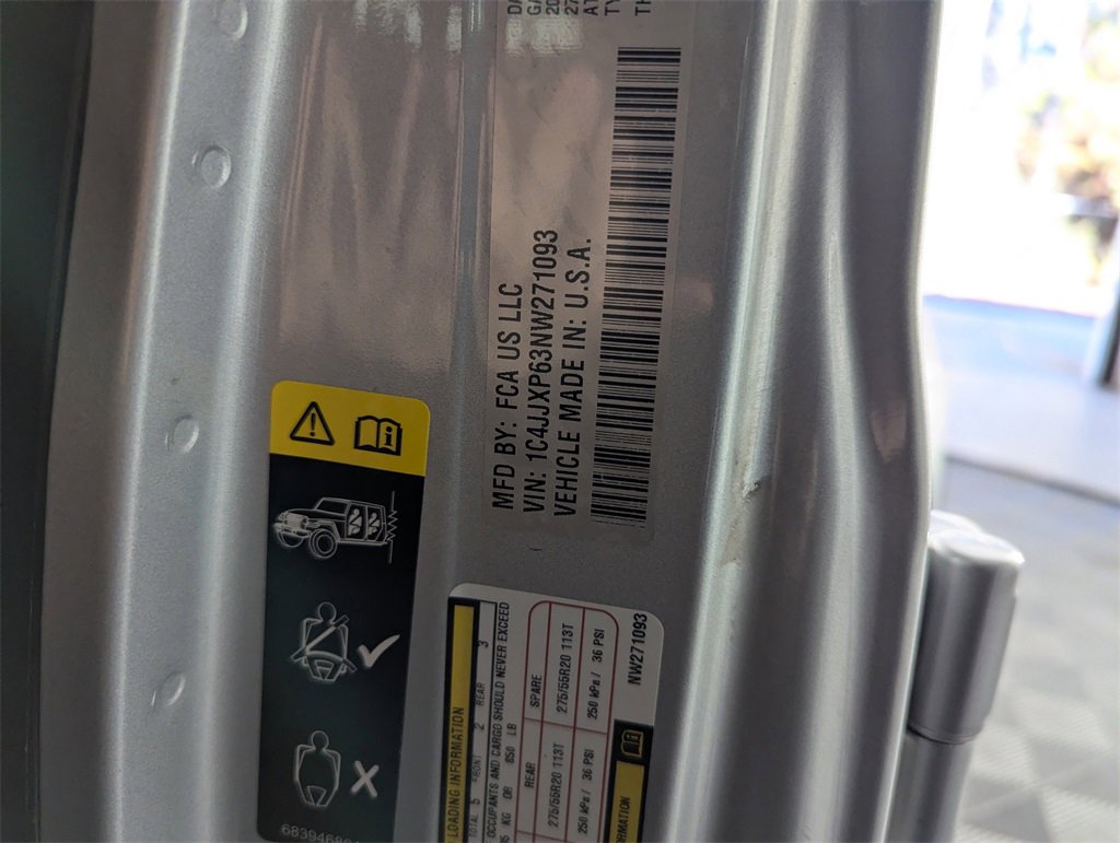 Used 2022 Jeep Wrangler Unlimited Sahara image 38