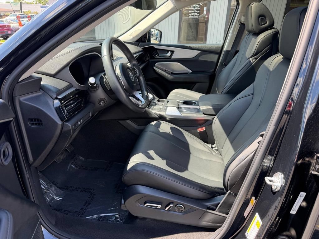 Used 2024 Acura MDX SH-AWD image 15