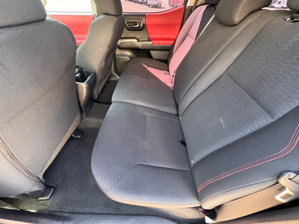 Used 2017 Toyota Tacoma SR5 w/ Tow Package image 10