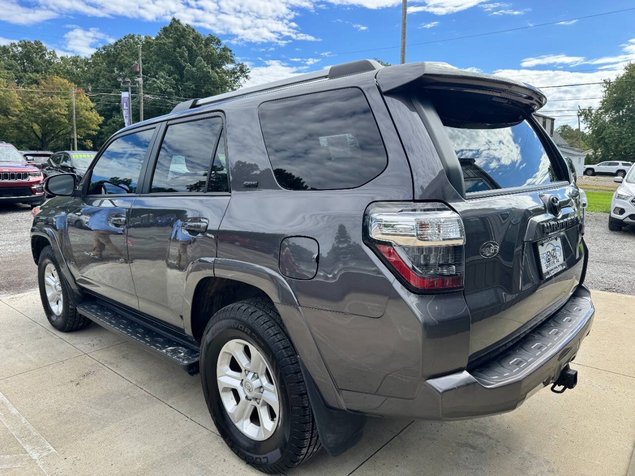 Used 2021 Toyota 4Runner SR5 Premium w/ Moonroof Package AWD/4WD image 6