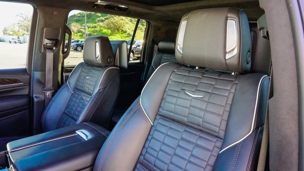 Certified 2024 Cadillac Escalade ESV Sport Platinum image 16