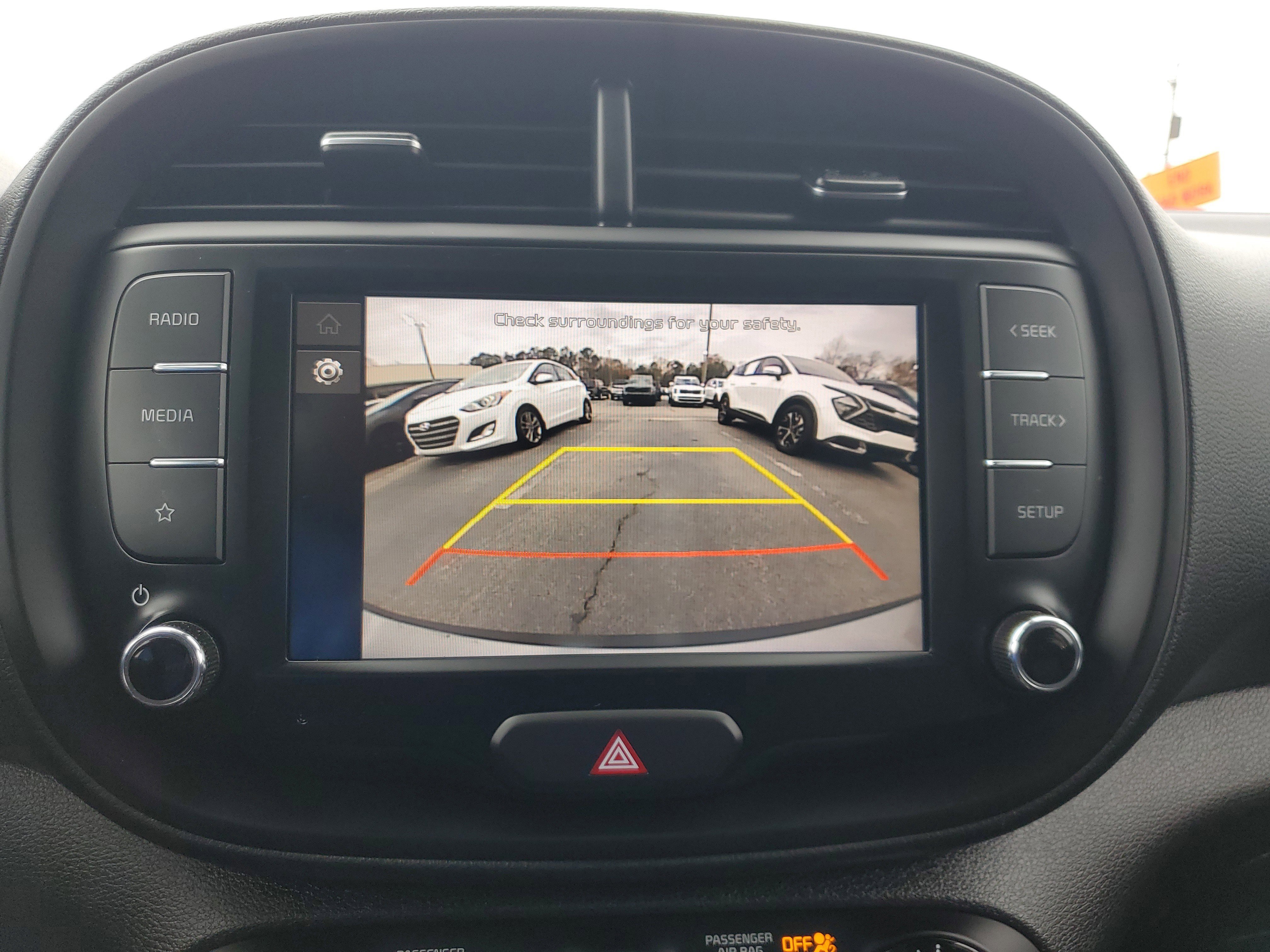 Used 2023 Kia Soul LX image 23