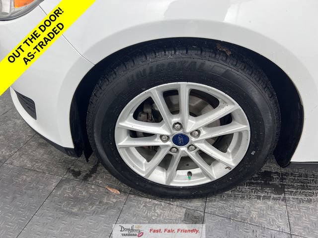 Used 2015 Ford Focus SE FWD image 16
