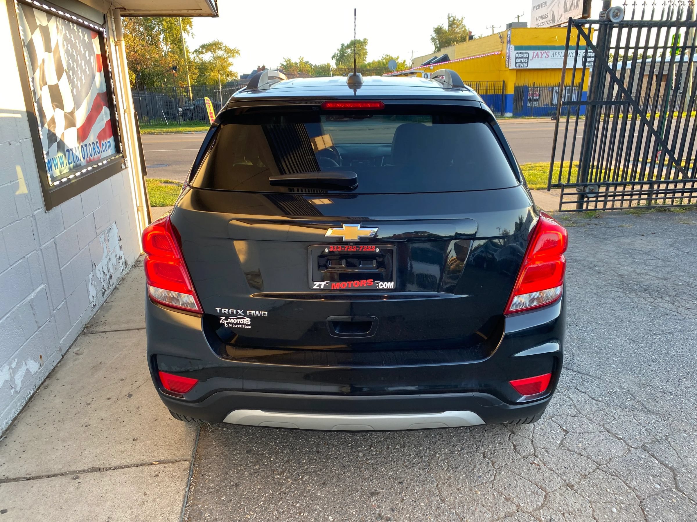 Used 2021 Chevrolet Trax LT AWD/4WD image 7