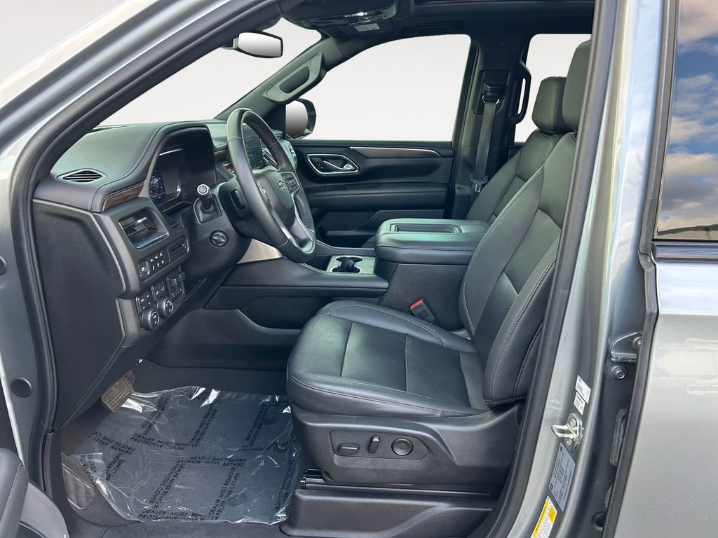 Used 2023 Chevrolet Tahoe Z71 w/ Z71 Off-Road Package AWD/4WD image 15