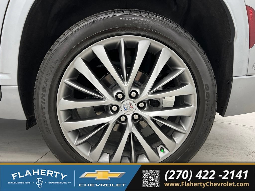 Used 2025 Buick Enclave Avenir w/ Super Cruise Package AWD/4WD image 19