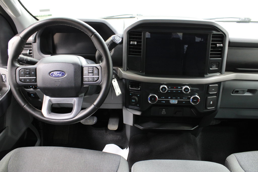 Used 2025 Ford F150 XLT w/ Equipment Group 301A Standard AWD/4WD image 9