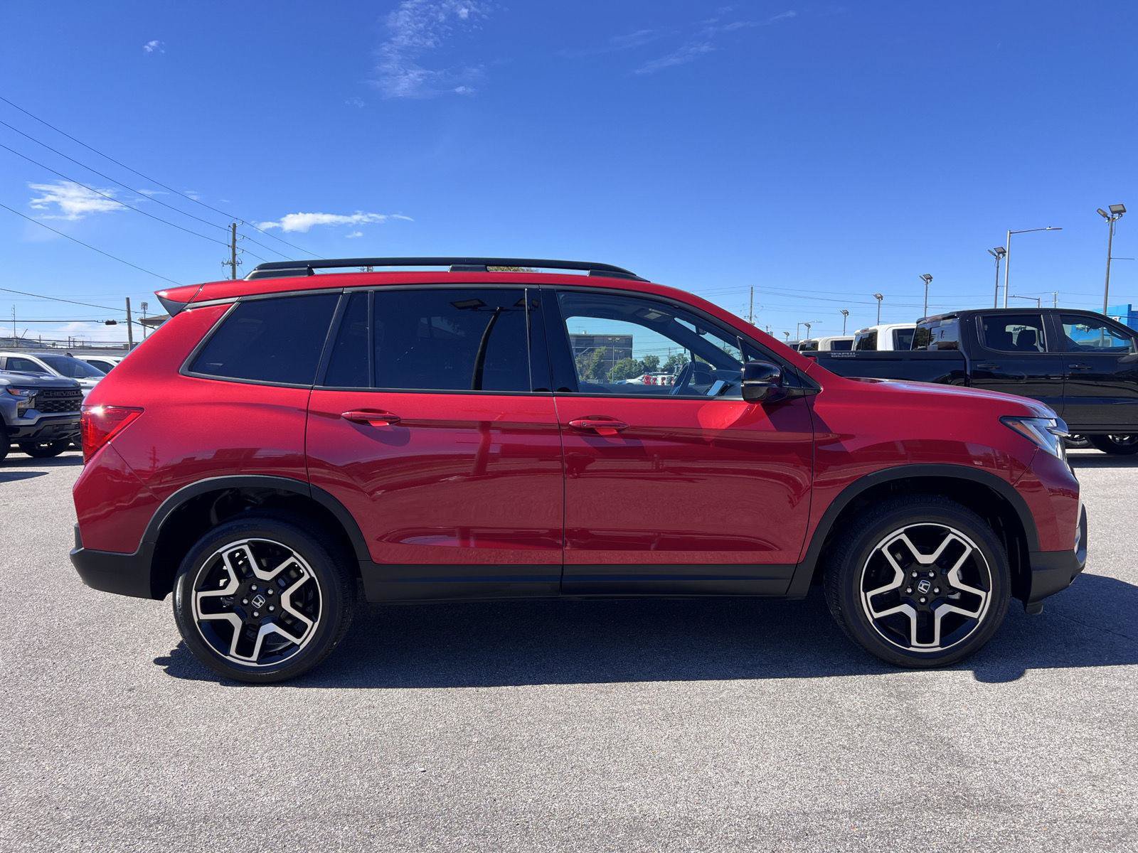 Used 2023 Honda Passport Elite image 9