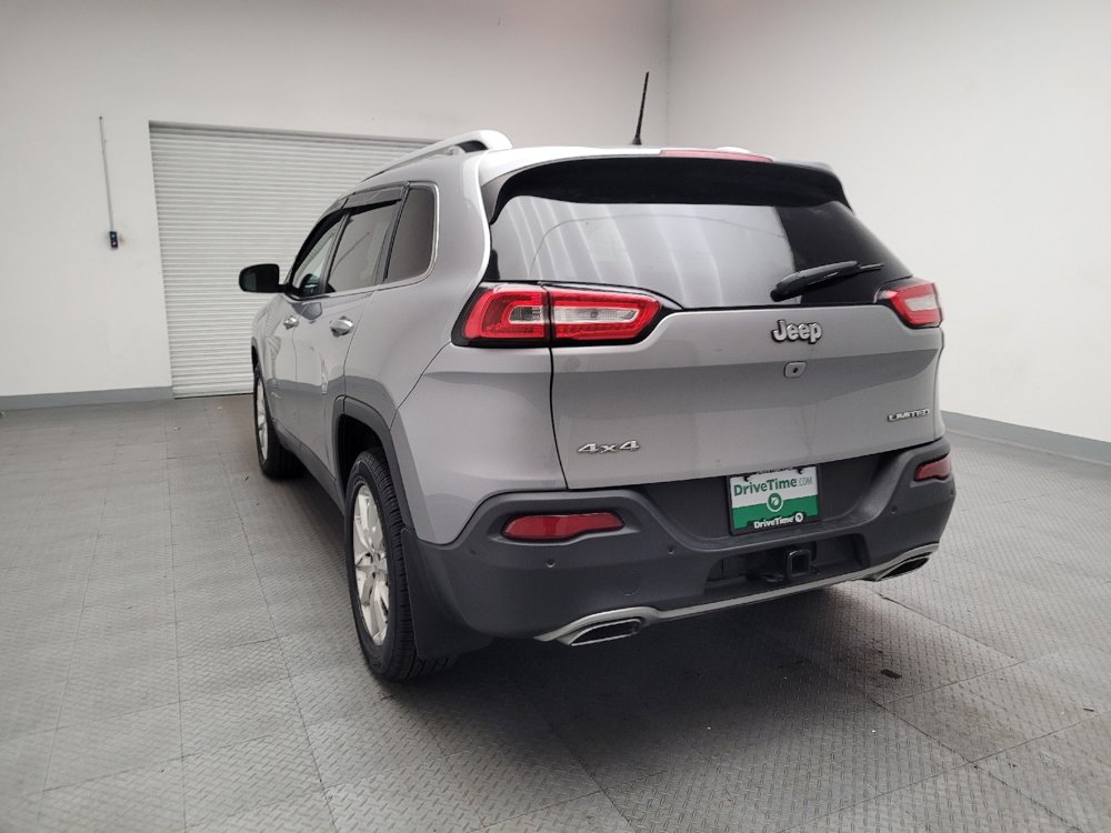 Used 2016 Jeep Cherokee Limited w/ Luxury Group image 6