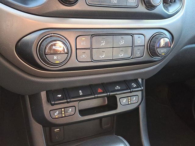 Used 2018 Chevrolet Colorado Z71 image 15