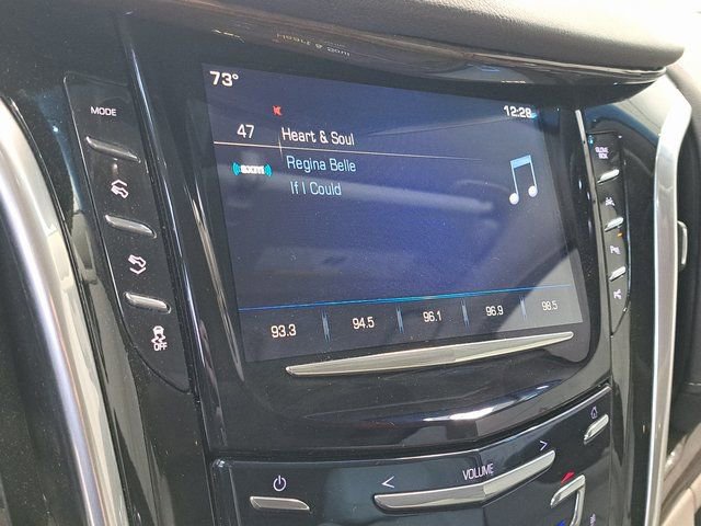 Used 2018 Cadillac Escalade Luxury image 17