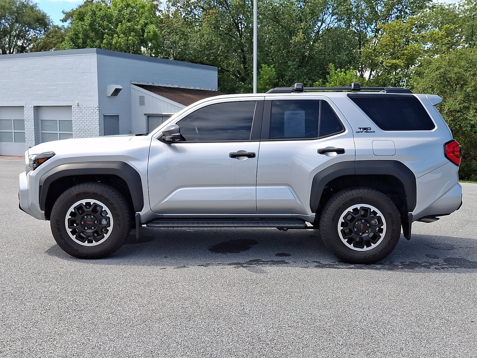 Certified 2025 Toyota 4Runner TRD Off-Road Premium w/ Tow Technology Package AWD/4WD image 4
