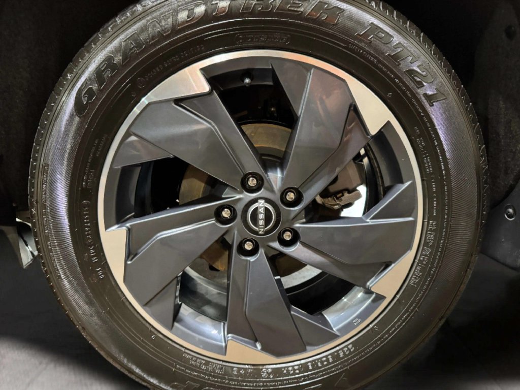 Certified 2026 Nissan Rogue SV AWD/4WD image 29
