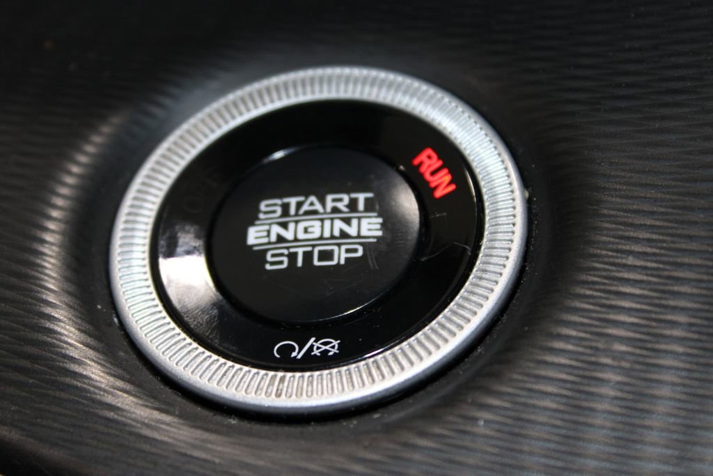 Used 2024 Jeep Grand Cherokee Altitude AWD/4WD image 29