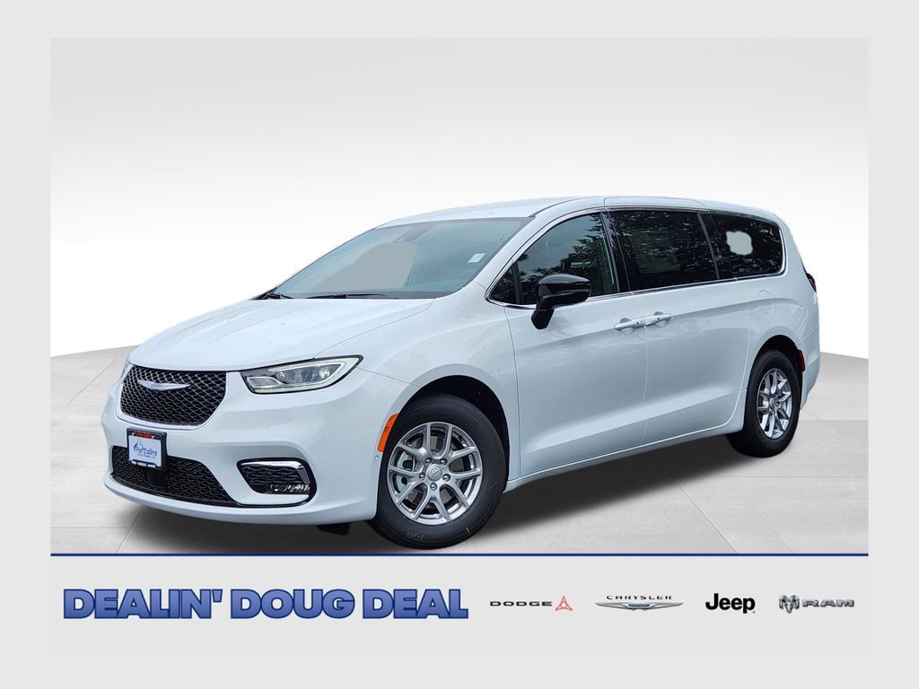New 2026 Chrysler Pacifica Select