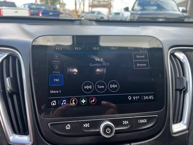 Used 2021 Chevrolet Malibu LT FWD image 16