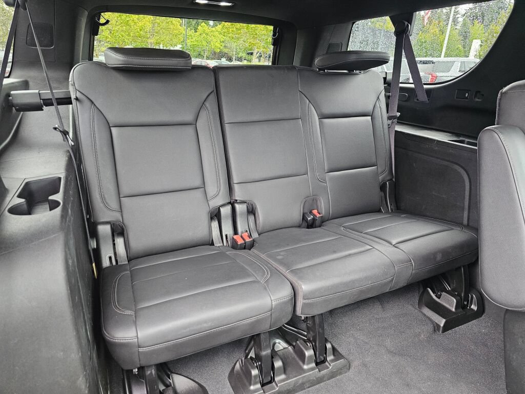 Used 2021 Chevrolet Suburban Z71 w/ Z71 Signature Package AWD/4WD image 29