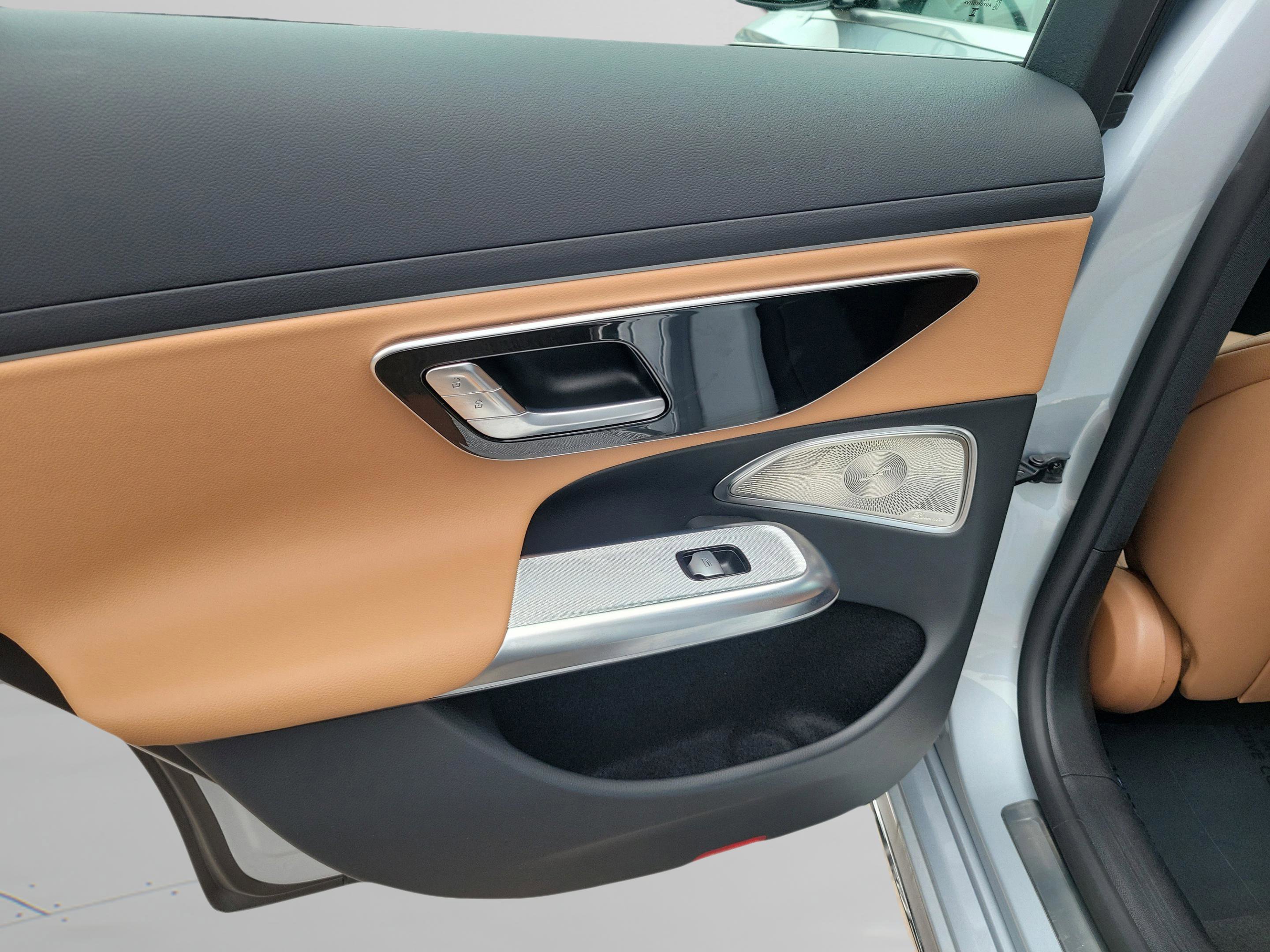 Certified 2025 Mercedes-Benz E 350 4MATIC Sedan image 28