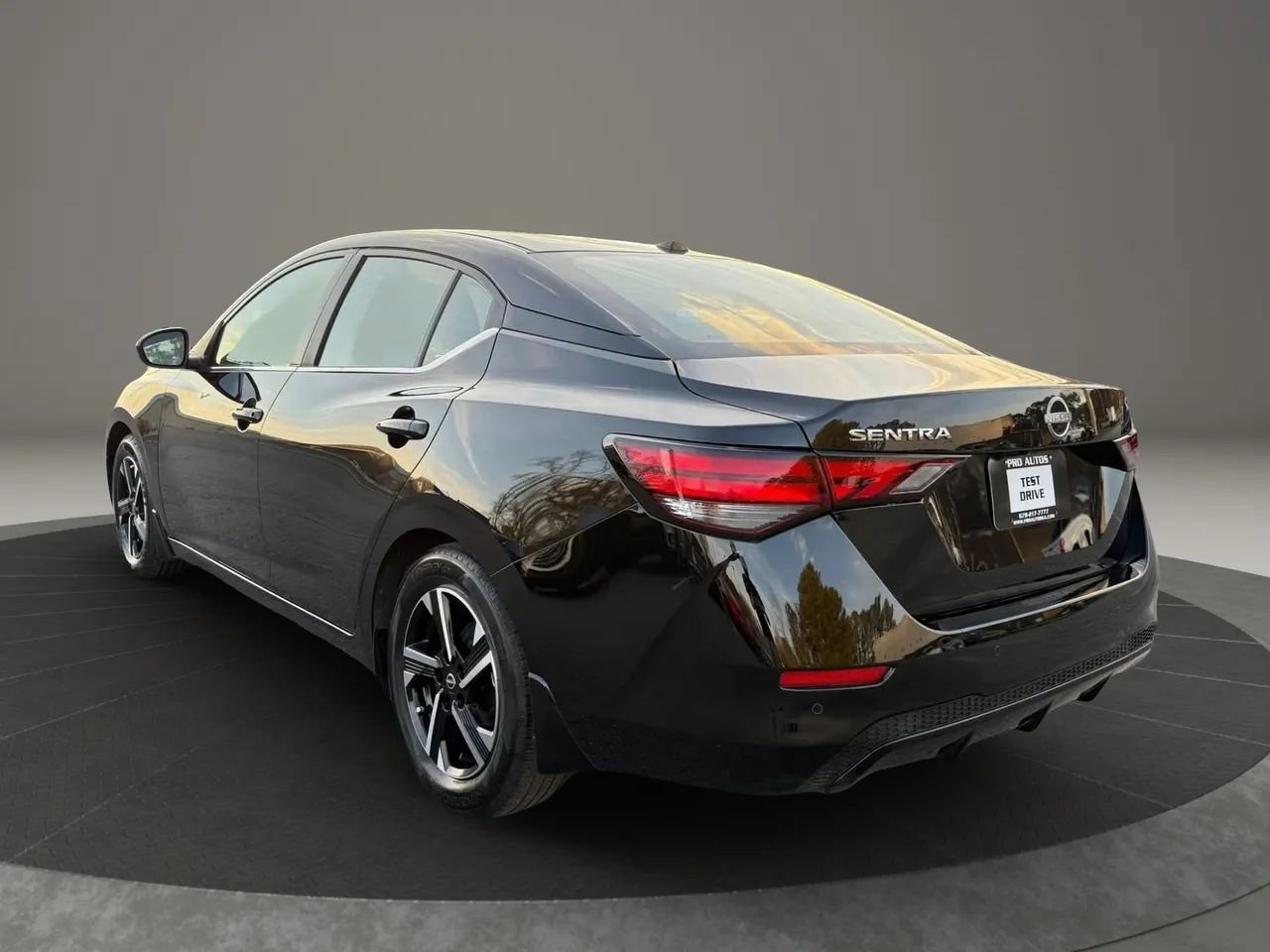 Used 2025 Nissan Sentra SV w/ All-Weather Package image 4