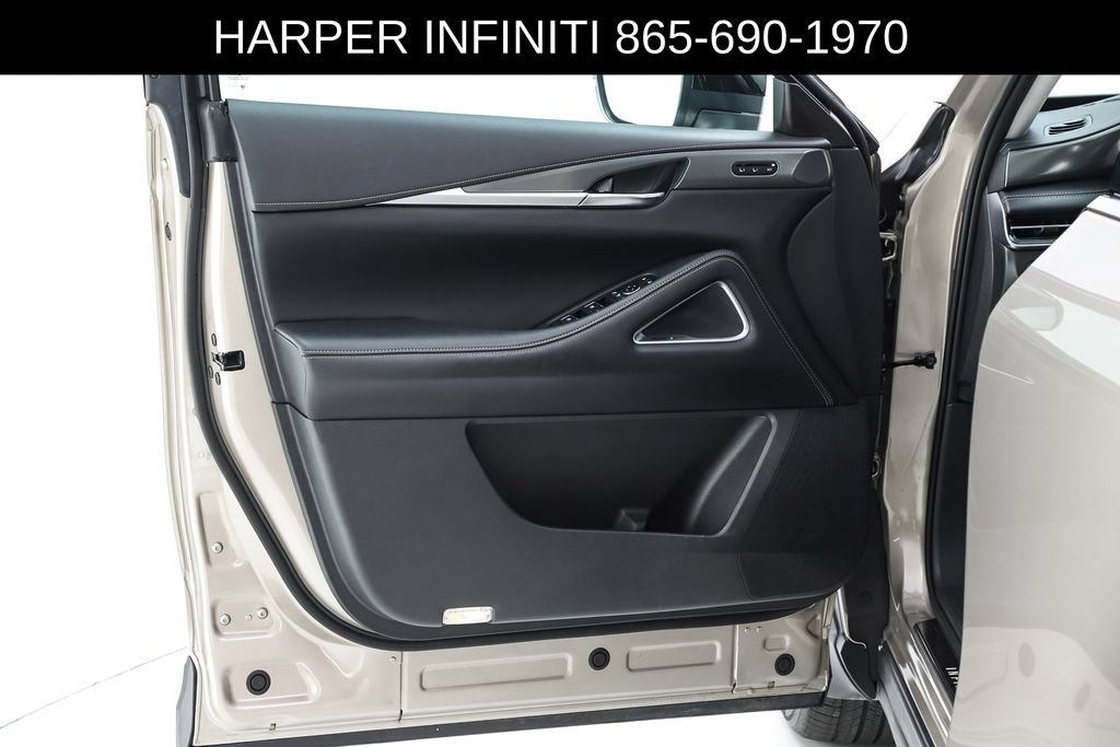 Used 2023 INFINITI QX60 Luxe w/ Vision Package AWD/4WD image 19