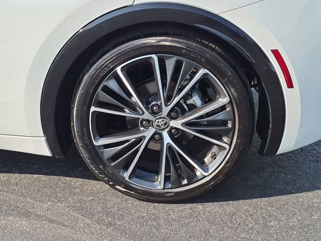 Certified 2026 Toyota Prius XLE AWD/4WD image 8