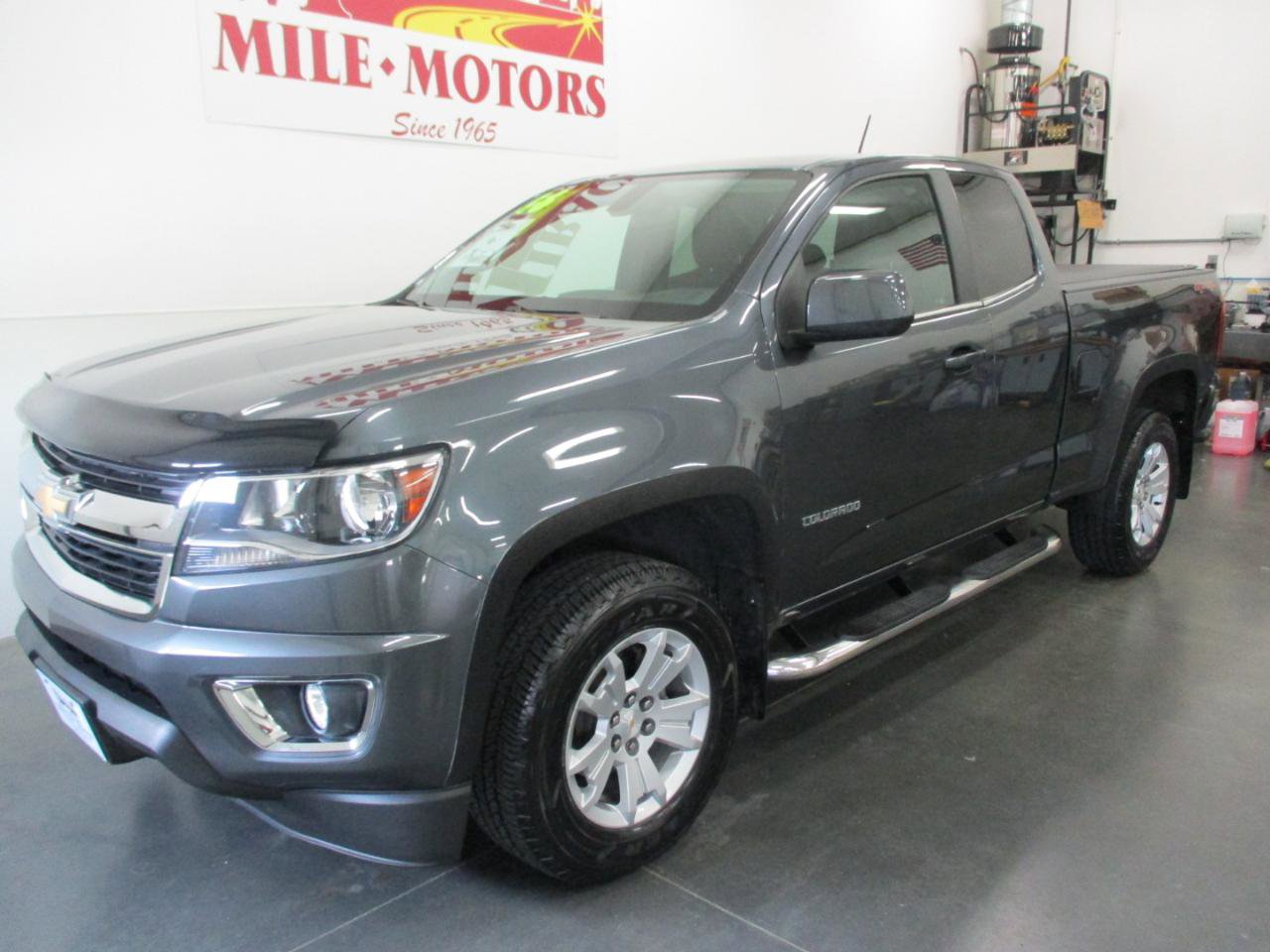 Used 2016 Chevrolet Colorado LT w/ LT Convenience Package image 3