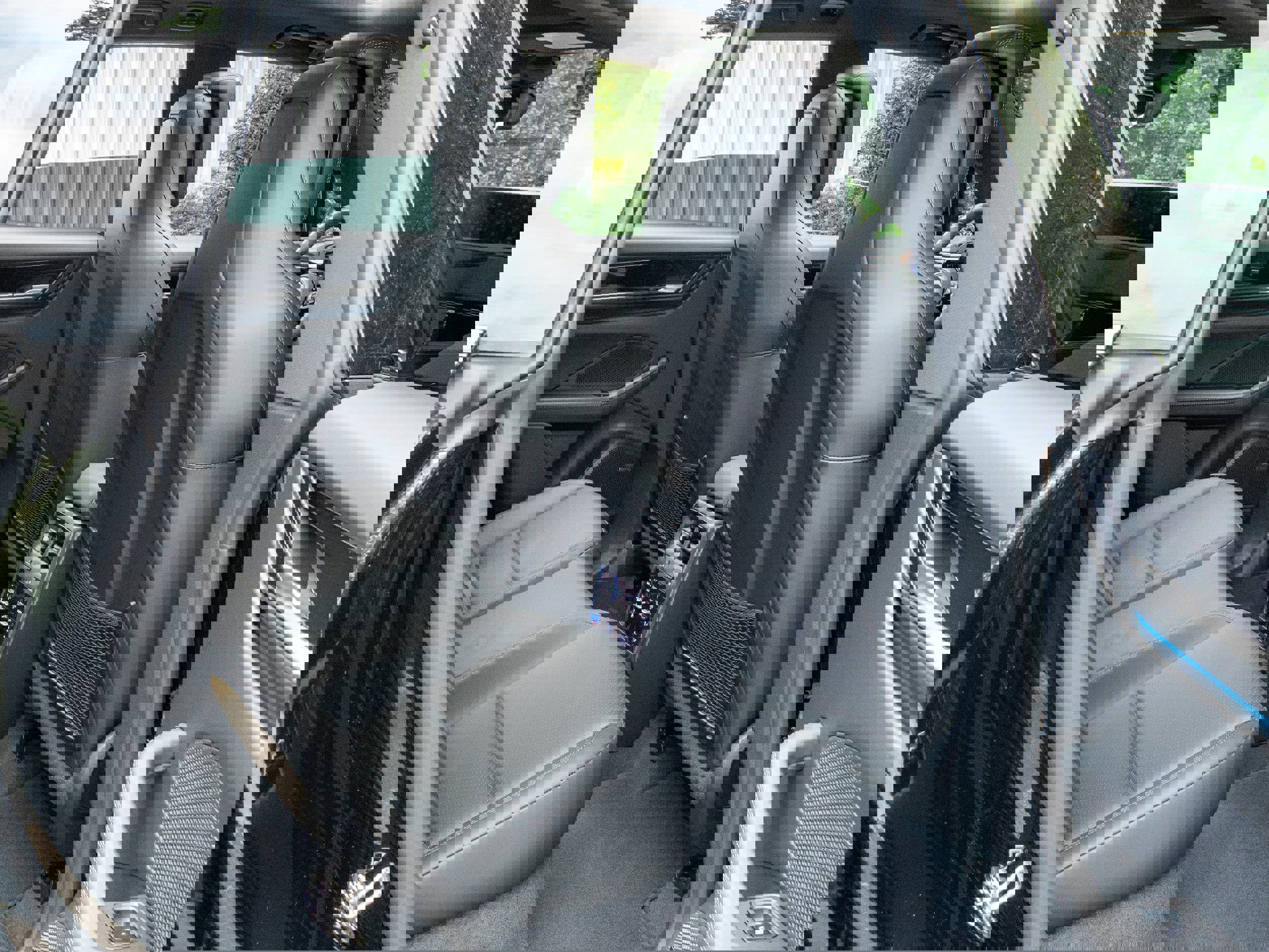 New 2025 Porsche Macan 4 Electric image 33