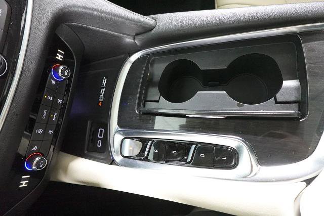 Used 2022 Buick Enclave Essence w/ Experience Buick Package image 7